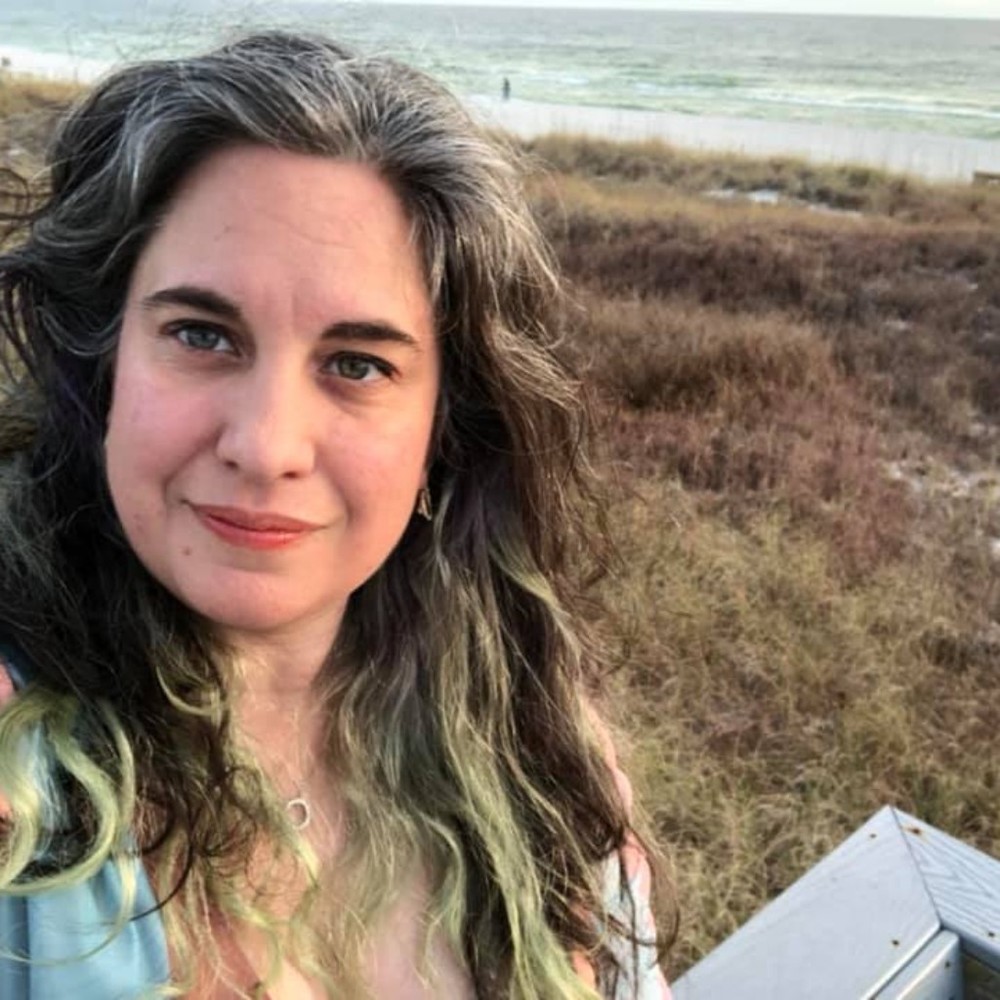 Meet your Posher, Becca